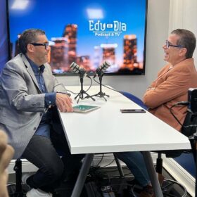 Aldo López Tirone - Firma convenio con Florida Global University